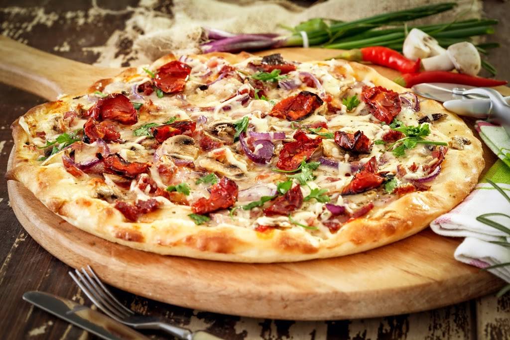 Kings Pizza & Grill | meal delivery | 1820 1210-1216, Blue Hill Avenue, Boston, MA 02126, USA | 6176985464 OR +1 617-698-5464