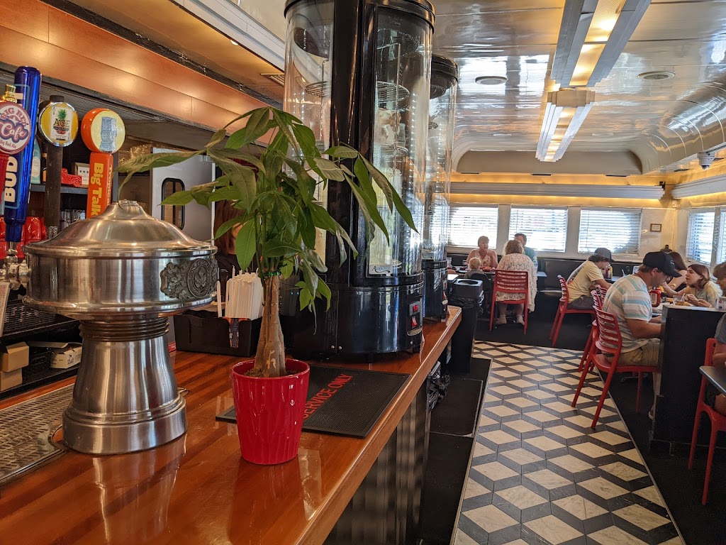 Big Red Cafe | restaurant | 1083 US-98, Destin, FL 32541, USA | 8505002233 OR +1 850-500-2233