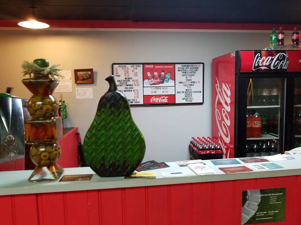 Ianazones Pizza | restaurant | 49 E Taggart St, East Palestine, OH 44413, USA | 3304261711 OR +1 330-426-1711