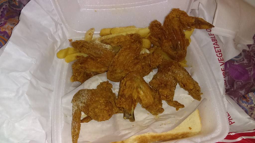 JJ Fish & Chicken | restaurant | 3937, 5608 W Madison St, Chicago, IL 60644, USA | 7732613474 OR +1 773-261-3474