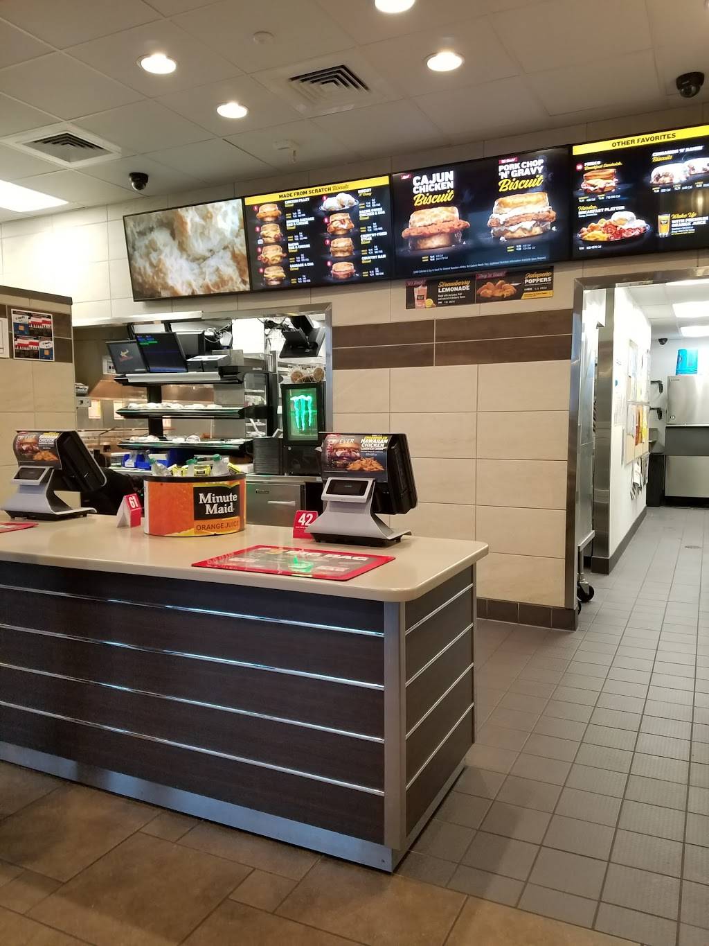 Hardees | restaurant | 437 US Hwy 70 E, Selma, NC 27576, USA | 9192029829 OR +1 919-202-9829