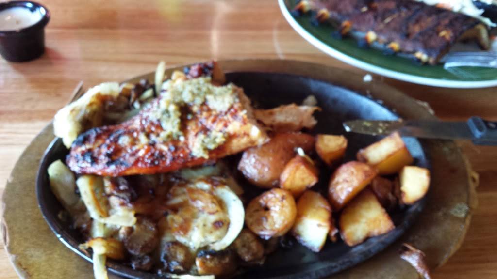 Applebees Grill + Bar | restaurant | 57 Federal Rd, Danbury, CT 06810, USA | 2037907090 OR +1 203-790-7090