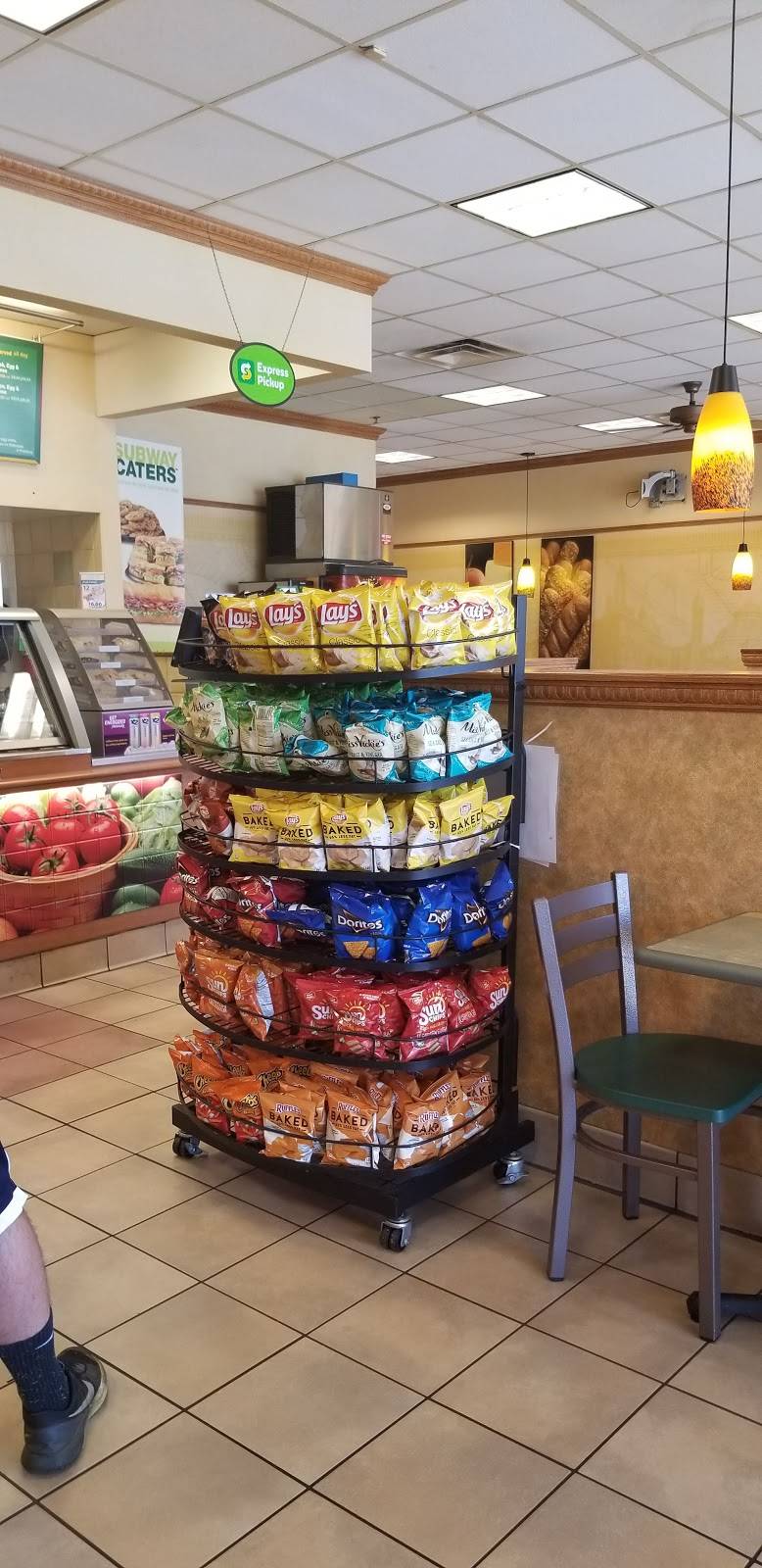 Subway | restaurant | 5313 Caroline Drive, High Ridge, MO 63049, USA | 6366770272 OR +1 636-677-0272