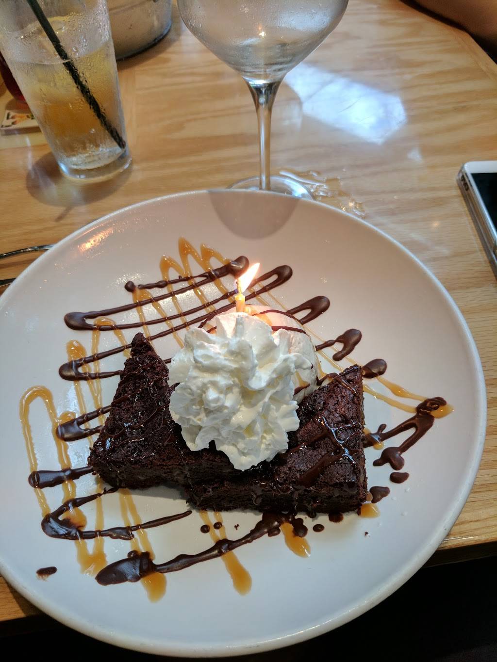 matchbox vintage pizza bistro | restaurant | 1901 14th St NW, Washington, DC 20009, USA | 2023280369 OR +1 202-328-0369