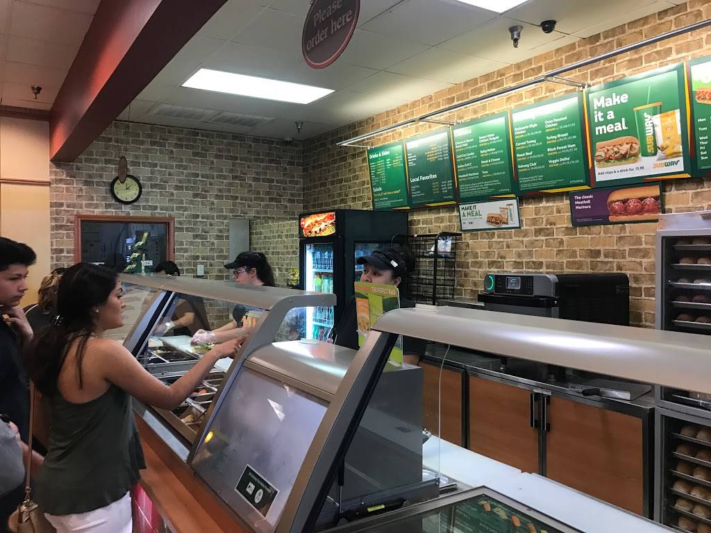 Subway Restaurants | restaurant | 4015 N Interstate 35 Frontage Rd #320, San Marcos, TX 78666, USA | 5123923200 OR +1 512-392-3200