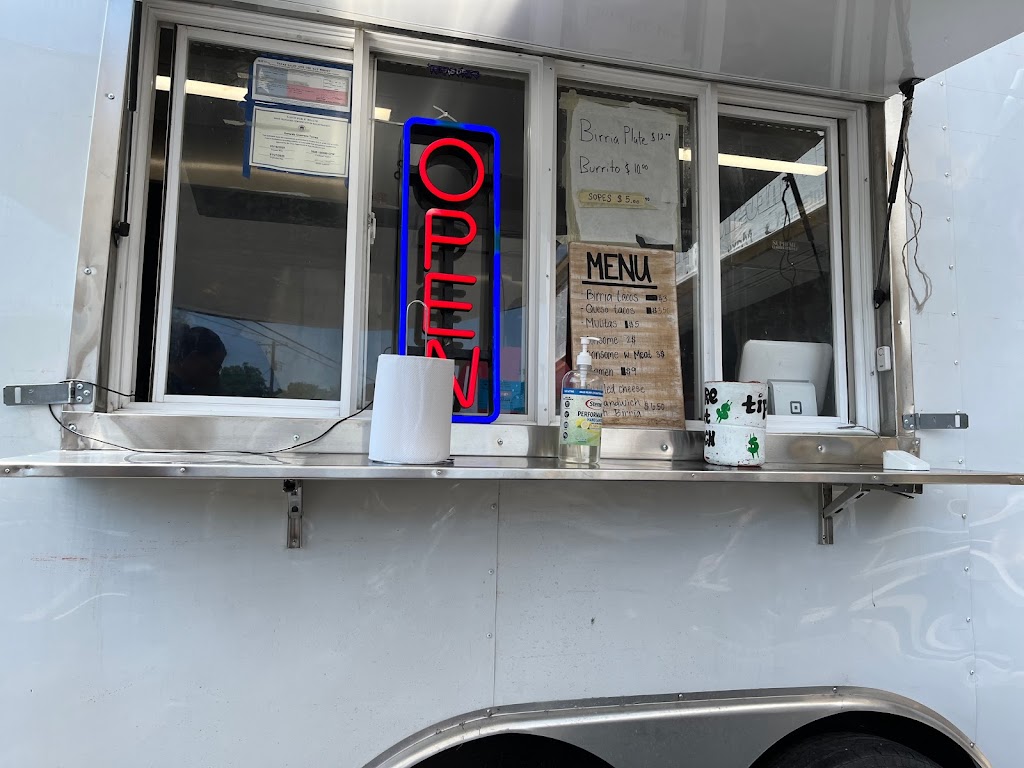 Palo Seco 512 | restaurant | 2400 Burleson Rd, Austin, TX 78741, USA | 5126790708 OR +1 512-679-0708