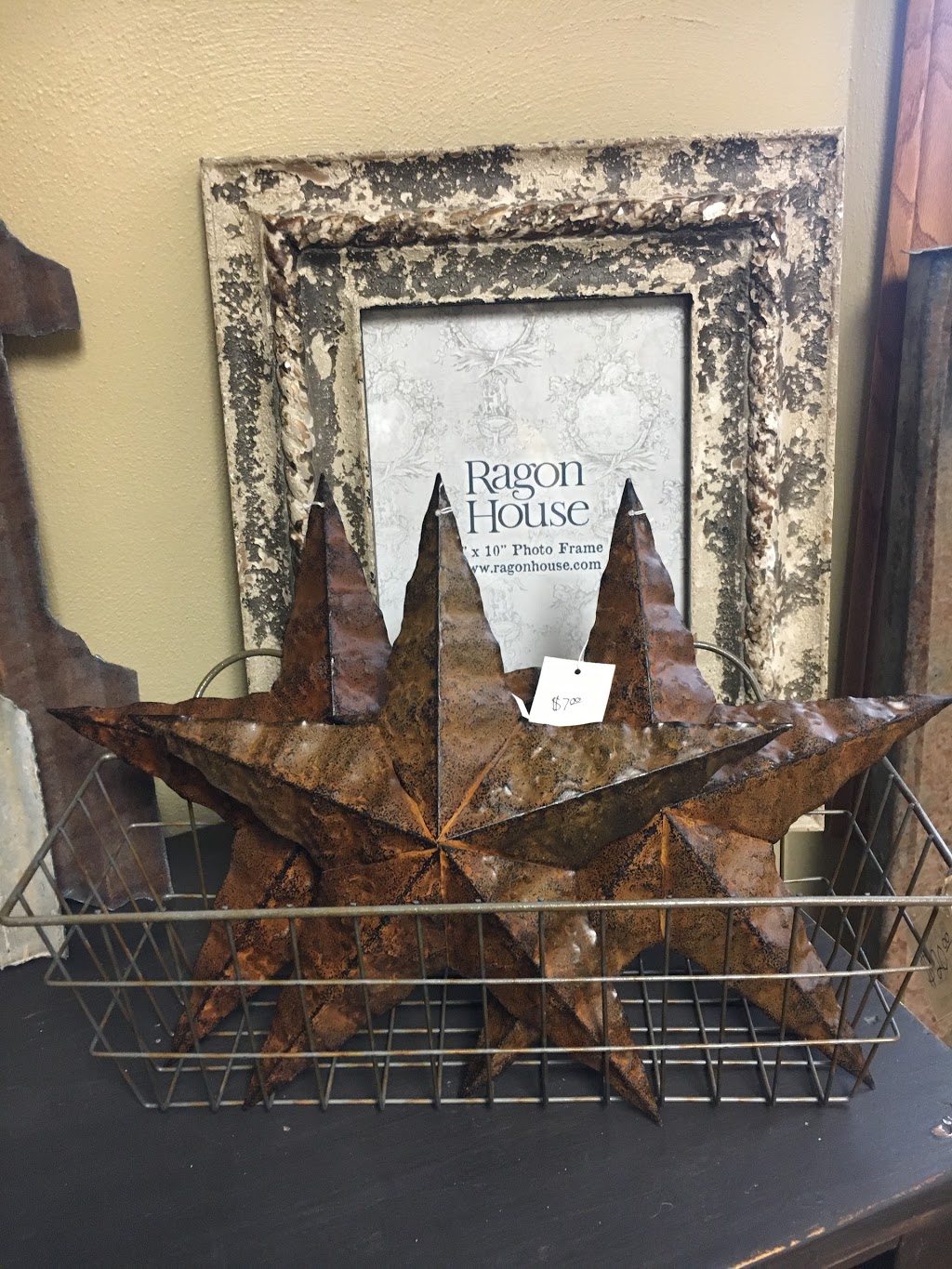 Barn Wired | cafe | 119 E Marion St, Sigourney, IA 52591, USA | 6416229912 OR +1 641-622-9912