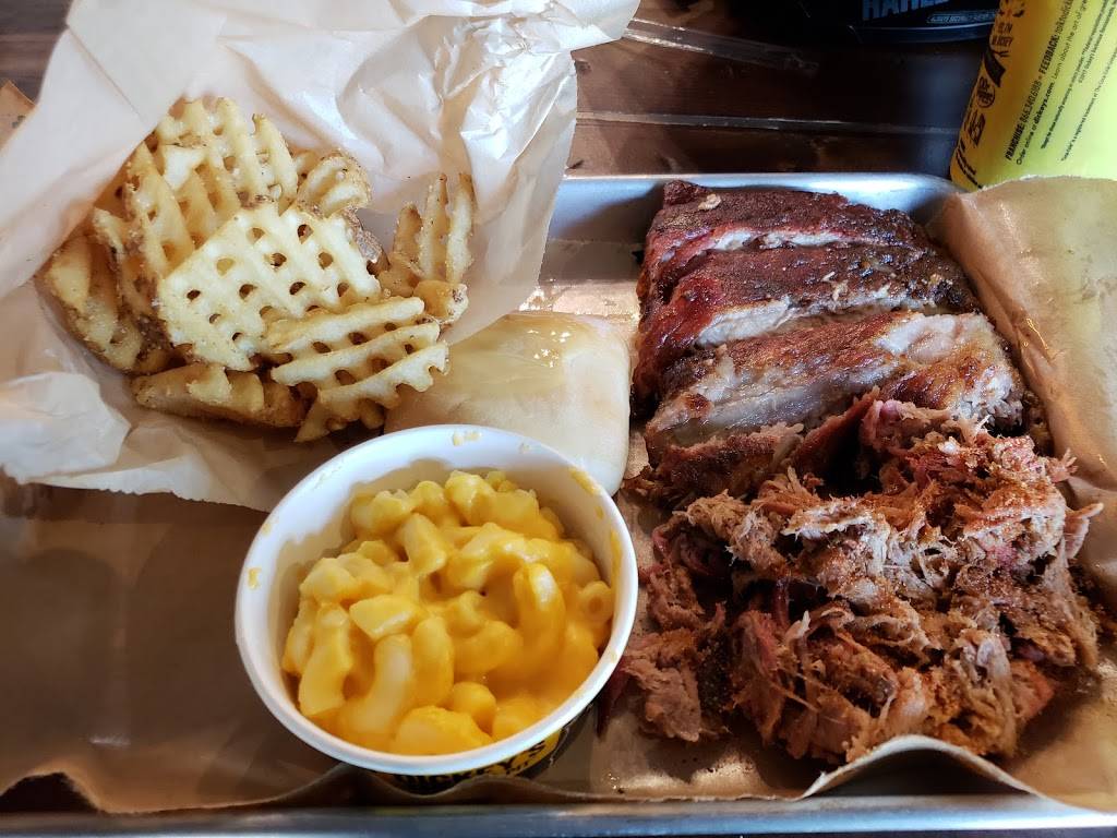 Dickeys Barbecue Pit | meal delivery | 16955 N 75th Ave Ste 110, Peoria, AZ 85382, USA | 6234122954 OR +1 623-412-2954
