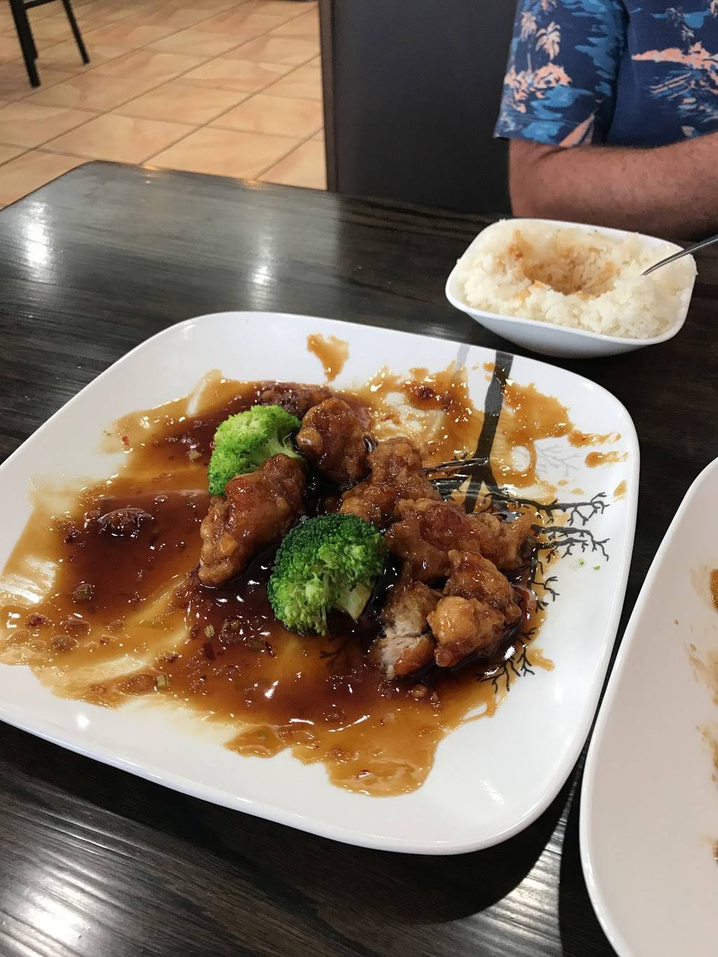 King Wok | restaurant | 860 E Warner Rd #102, Gilbert, AZ 85296, USA | 4808138883 OR +1 480-813-8883