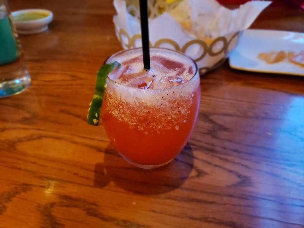 La Mesa Modern Mexican | restaurant | 51 S 1st St, St. Charles, IL 60174, USA | 6305490162 OR +1 630-549-0162