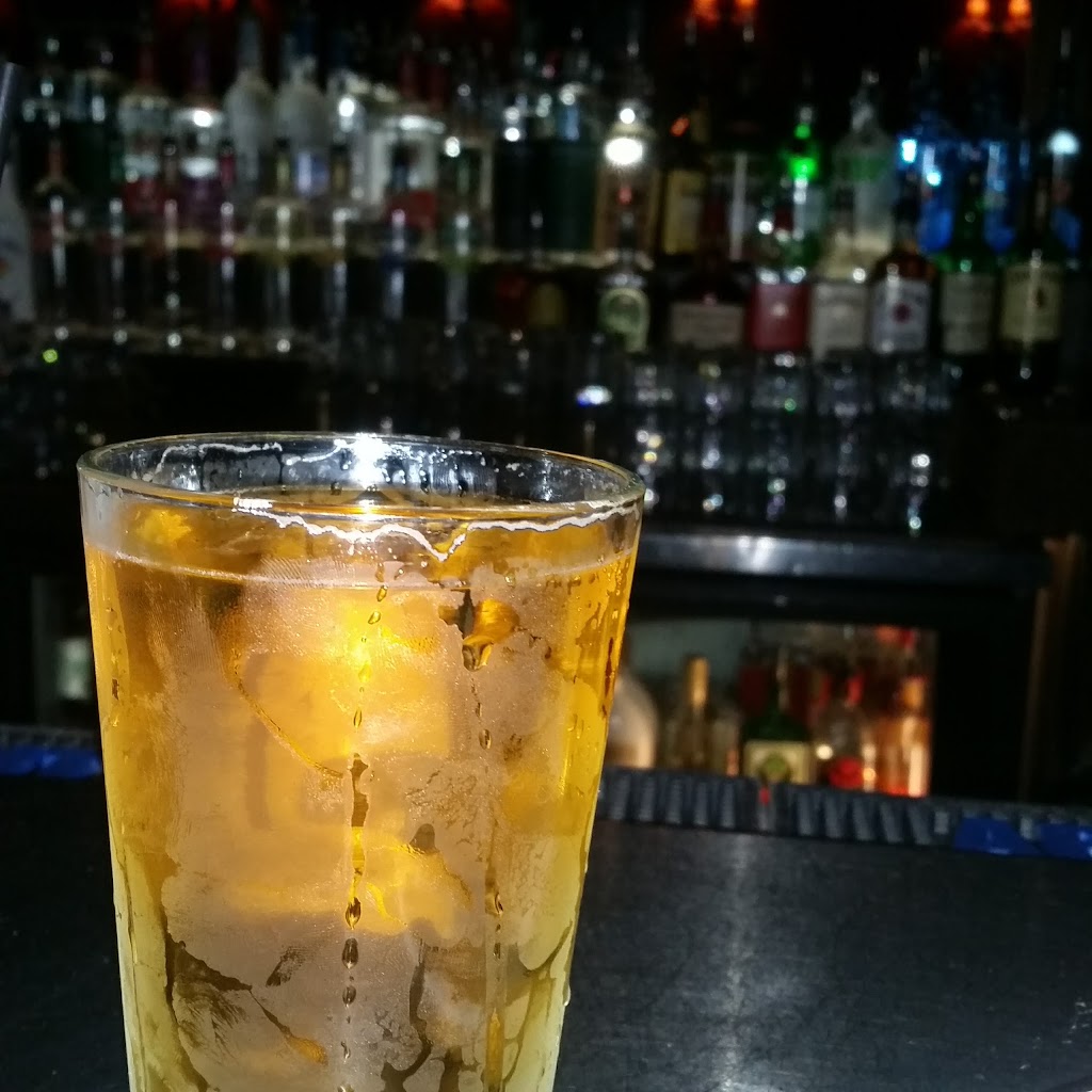 The River Kitchen and Bar | restaurant | 2909 N Sheffield Ave, Chicago, IL 60657, USA | 7739357500 OR +1 773-935-7500