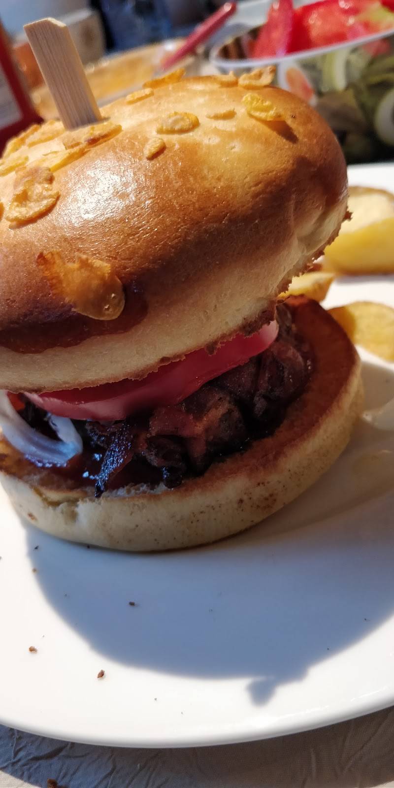 Five Guys | meal takeaway | 2445 Truxtun Rd, San Diego, CA 92106, USA | 6192231679 OR +1 619-223-1679