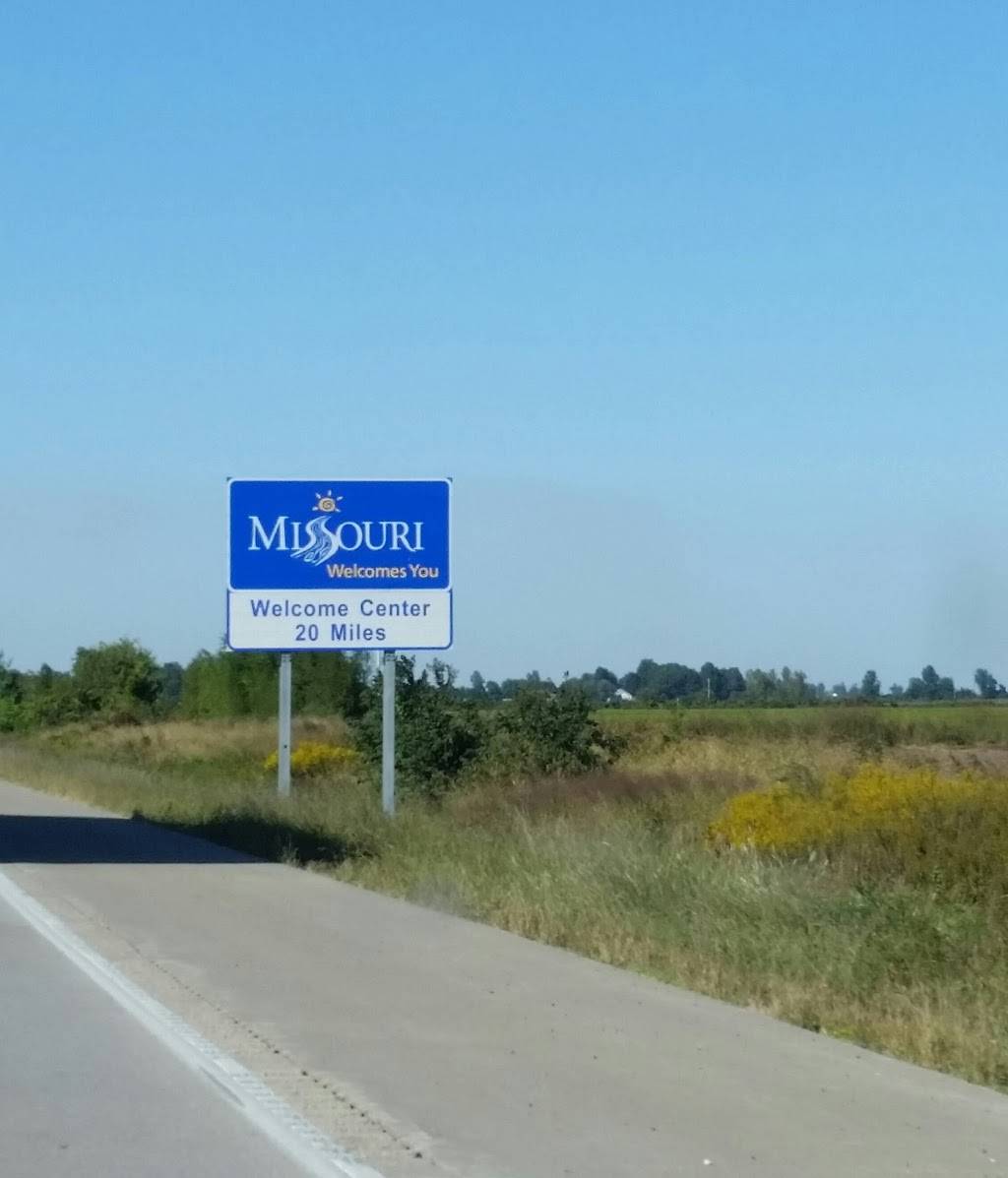 Express Mart I-55 Motor Plaza | meal takeaway | 1707 Hwy Z, Pevely, MO 63070, USA | 6364794436 OR +1 636-479-4436