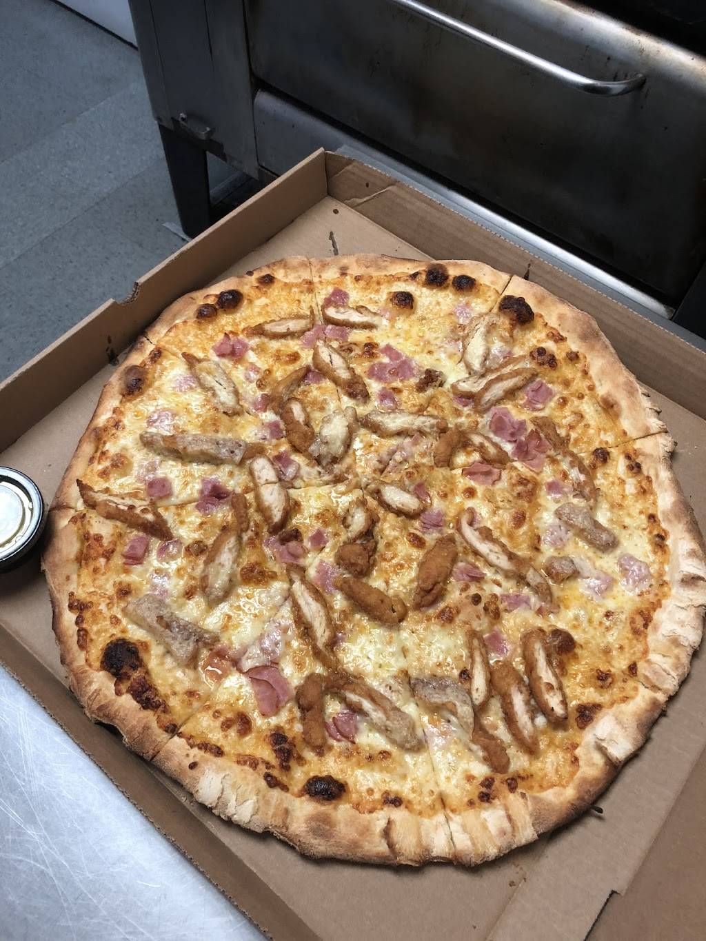 Faunts Pizza | restaurant | 200 Washington St, Peabody, MA 01960, USA | 9785310992 OR +1 978-531-0992