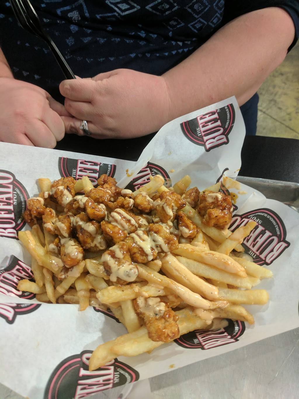 The Buffalo Spot | restaurant | 5910 Del Amo Blvd, Lakewood, CA 90713, USA | 5623770330 OR +1 562-377-0330