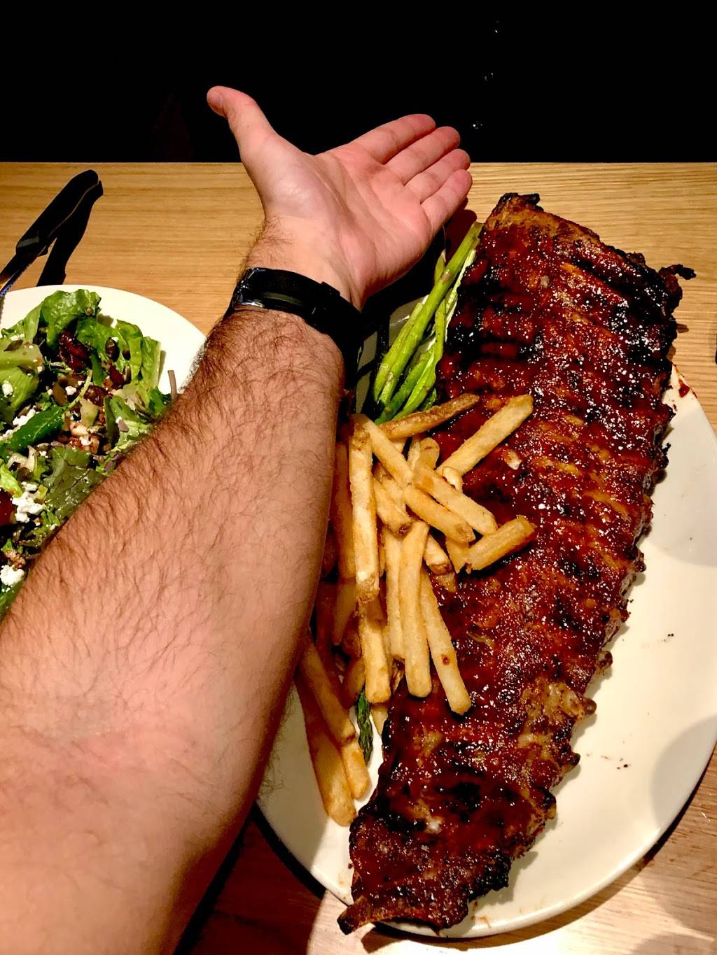 BJs Restaurant & Brewhouse | restaurant | 8103 International Dr, Orlando, FL 32819, USA | 3217328190 OR +1 321-732-8190