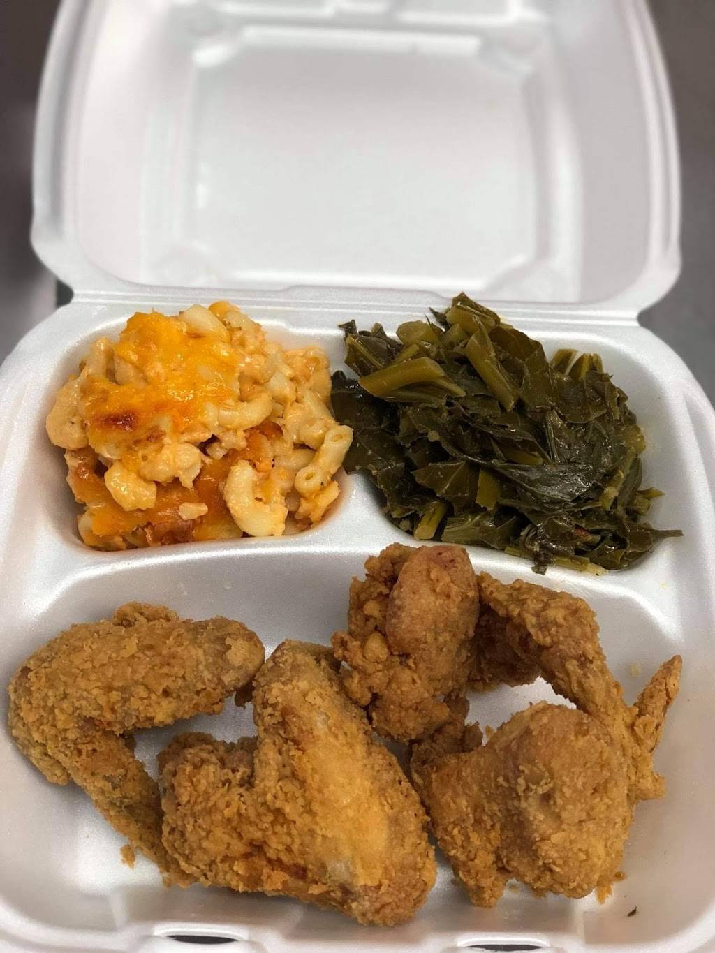 RedTyes Family Kitchen and Catering | restaurant | 2274 S Hamilton Rd, Columbus, OH 43232, USA | 6147834543 OR +1 614-783-4543