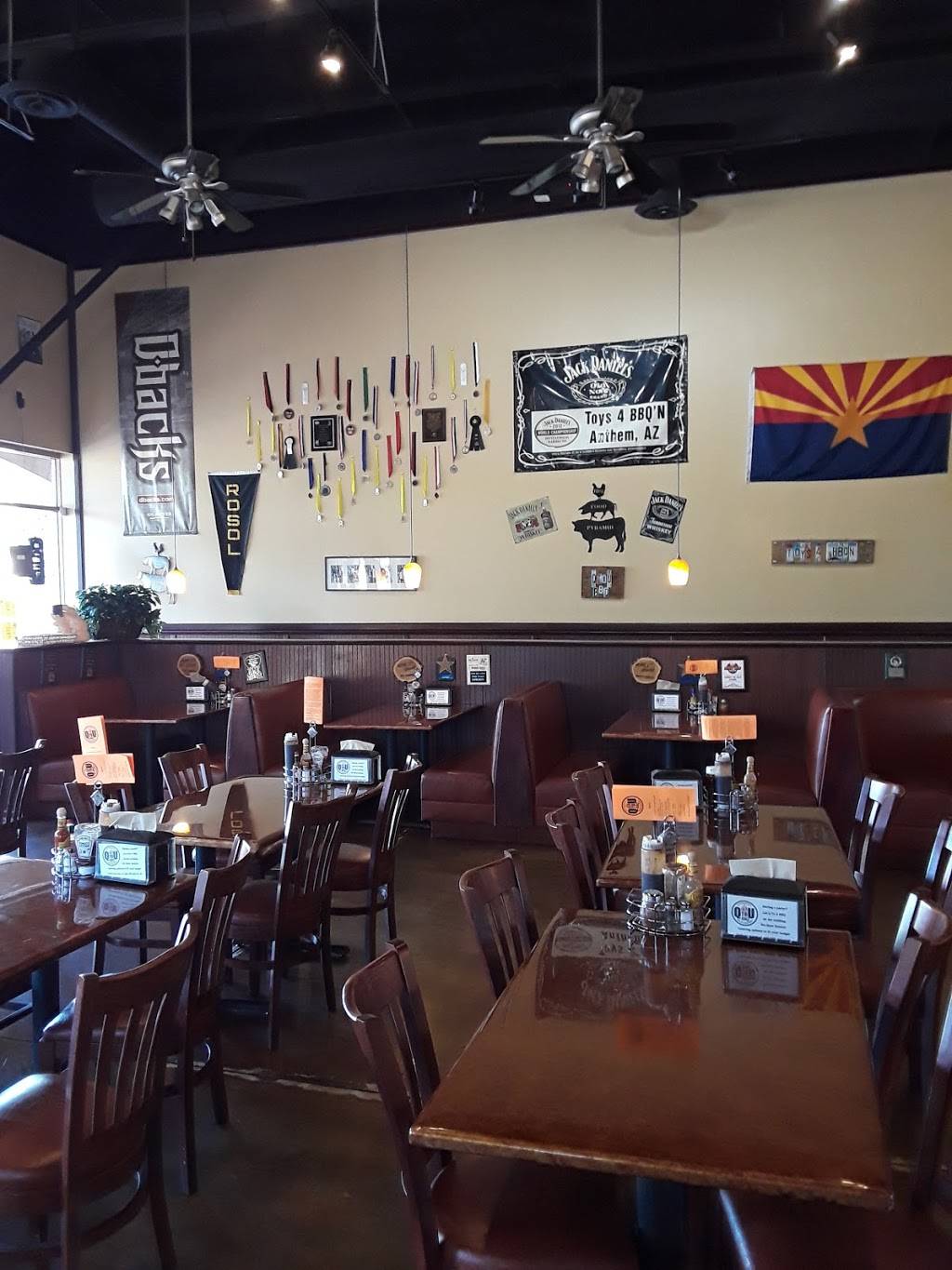 Q-To-U-BBQ | restaurant | 101, 4705 E Carefree Hwy, Cave Creek, AZ 85331, USA | 4806644198 OR +1 480-664-4198