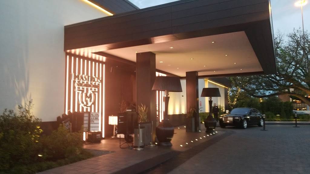 Mastros Steakhouse | restaurant | 1650 W Loop S, Houston, TX 77027, USA | 7139932500 OR +1 713-993-2500