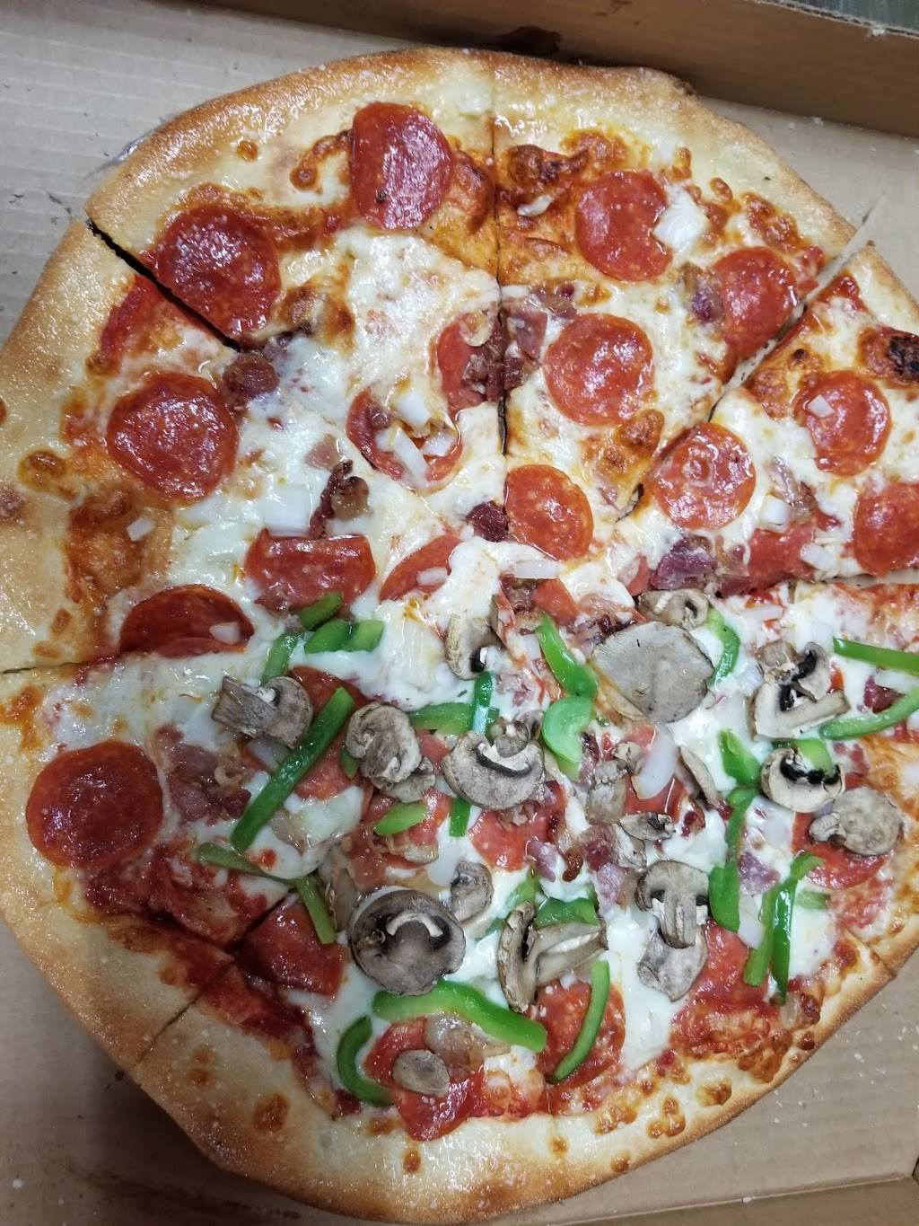 Causeway Pizza | restaurant | 301 Sadowski Causeway, Key Colony Beach, FL 33051, USA | 3057354116 OR +1 305-735-4116