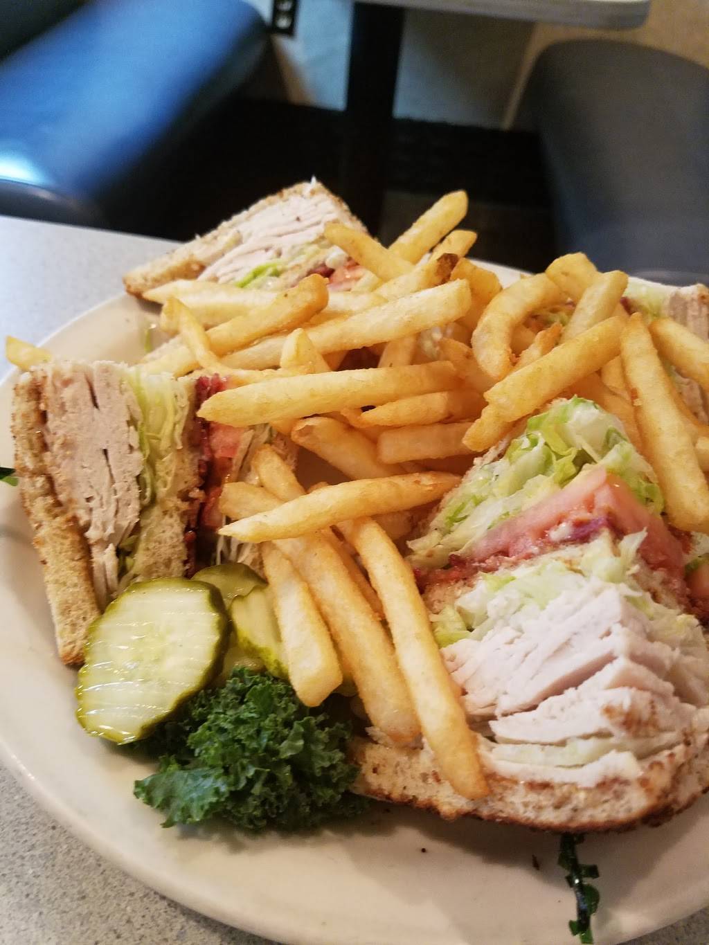 Bee Hive Restaurant | restaurant | 300 S Main St, Montesano, WA 98563, USA | 3602494131 OR +1 360-249-4131