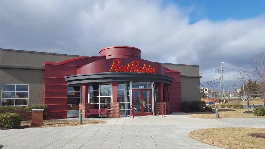 Red Robin Gourmet Burgers and Brews | restaurant | 43530 Yukon Dr, Ashburn, VA 20147, USA | 7037236005 OR +1 703-723-6005