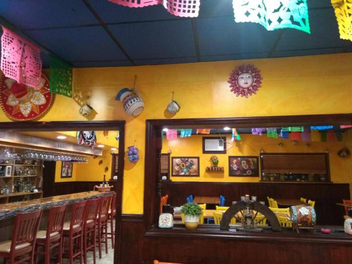 Los Morales Authentic Mexican Restaurant | meal takeaway | 218 S Main St, Adams, WI 53910, USA | 6083396133 OR +1 608-339-6133