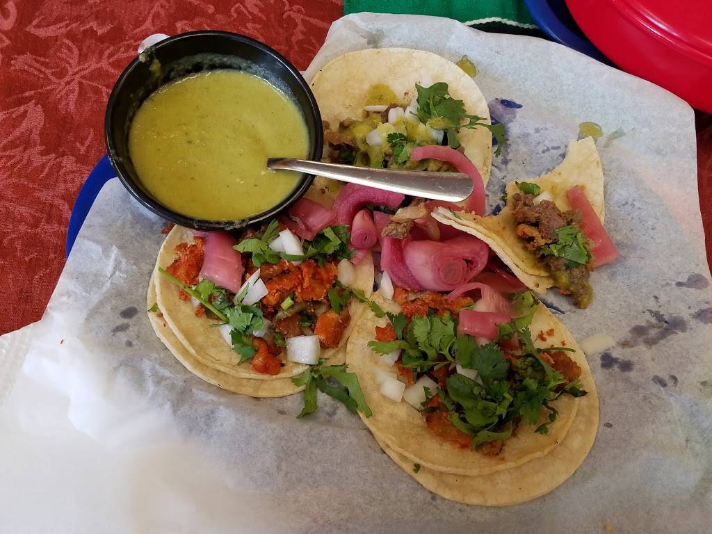 Tortilleria Y Taqueria La Morena | restaurant | 644 Maxey Rd, Houston, TX 77013, USA | 8328561655 OR +1 832-856-1655