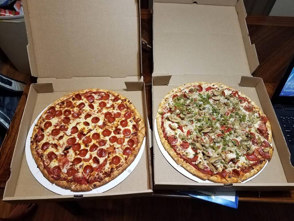 Double Deuce Tavern and Family Pizzeria | restaurant | 5186 Brandt Pike, Huber Heights, OH 45424, USA | 9372209624 OR +1 937-220-9624