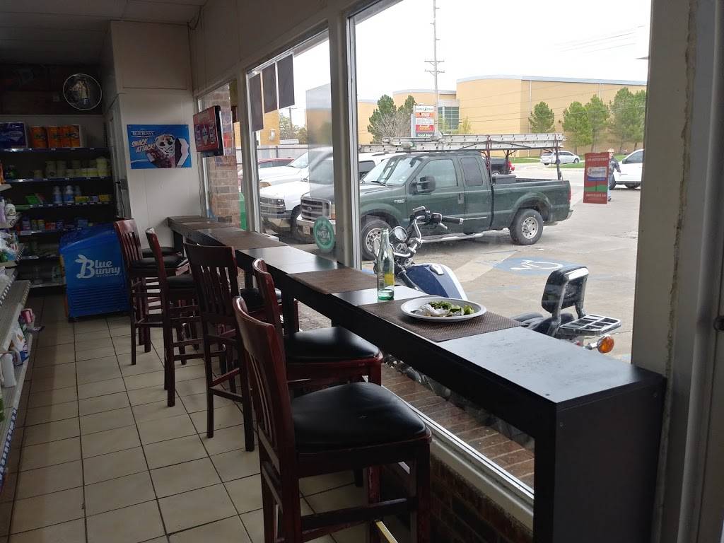 3 Aguilas Taqueria | restaurant | 412 N Texas Blvd, Denton, TX 76201, USA | 9403002682 OR +1 940-300-2682