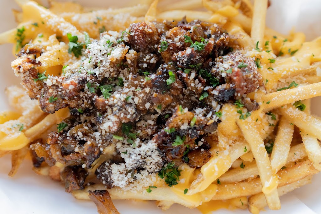 Inclined Burgers and Brew | restaurant | 5001 Northstar Dr STE 7115, Truckee, CA 96161, USA | 5305626072 OR +1 530-562-6072