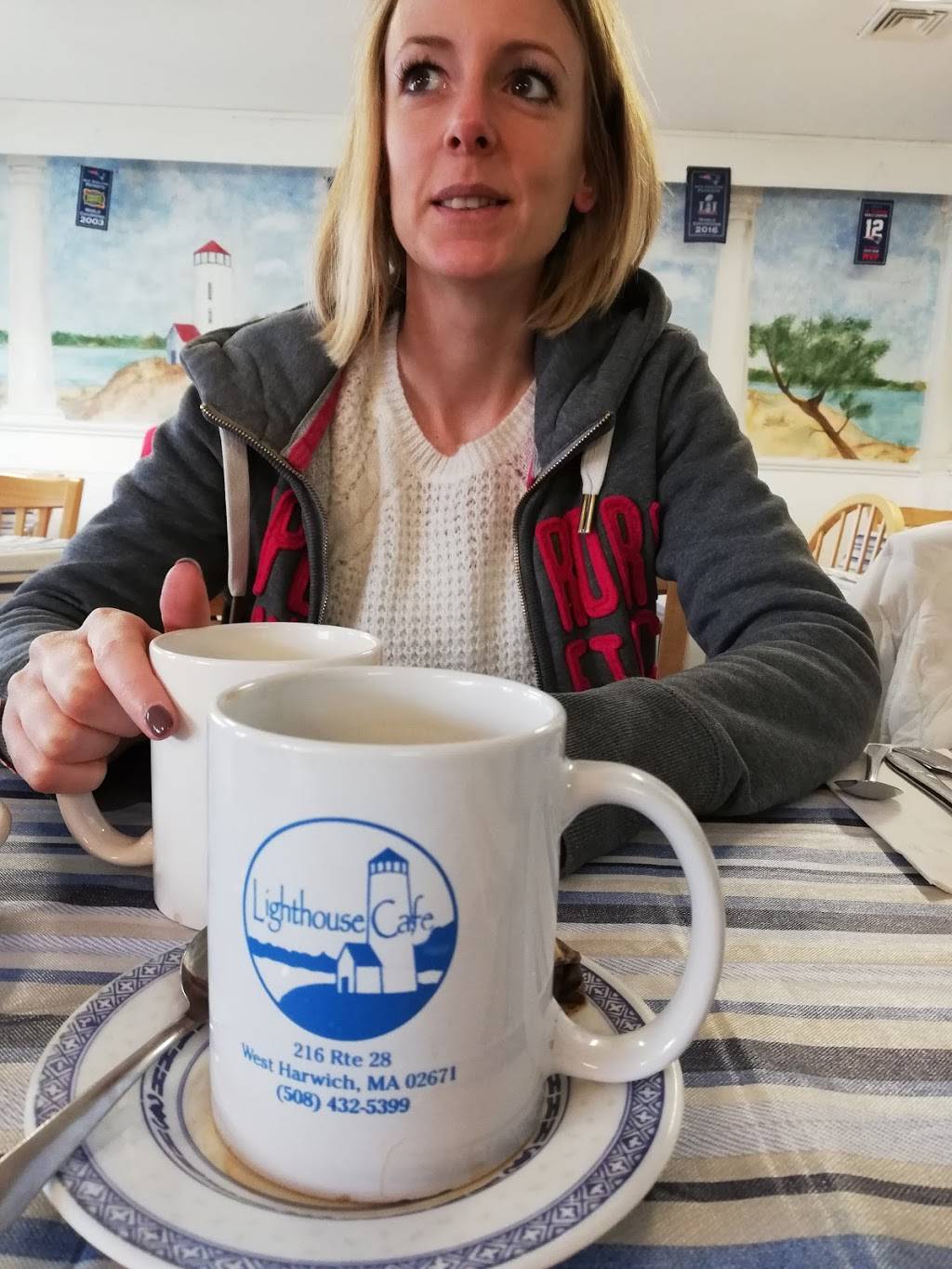 Lighthouse Cafe | cafe | 216 MA-28, West Harwich, MA 02671, USA | 5084325399 OR +1 508-432-5399