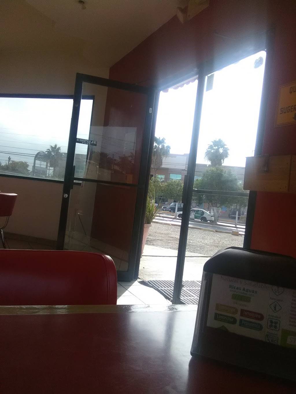 Pollo Feliz | restaurant | Guerrero 827, 17 de Agosto, Constitución (Ampl. Constitución), 22707 Rosarito, B.C., Mexico | 016611201469 OR +52 661 120 1469