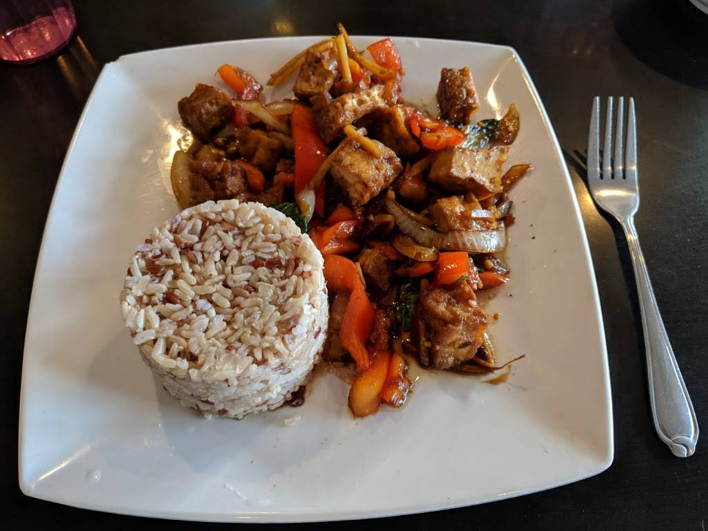 Bistro Siam | restaurant | 2211 Tasman Dr, Santa Clara, CA 95054, USA | 4089883966 OR +1 408-988-3966