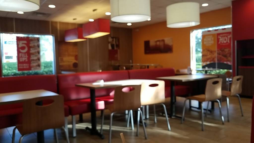 KFC | restaurant | 15402 NW 77th Ct, Hialeah, FL 33016, USA | 3058229815 OR +1 305-822-9815