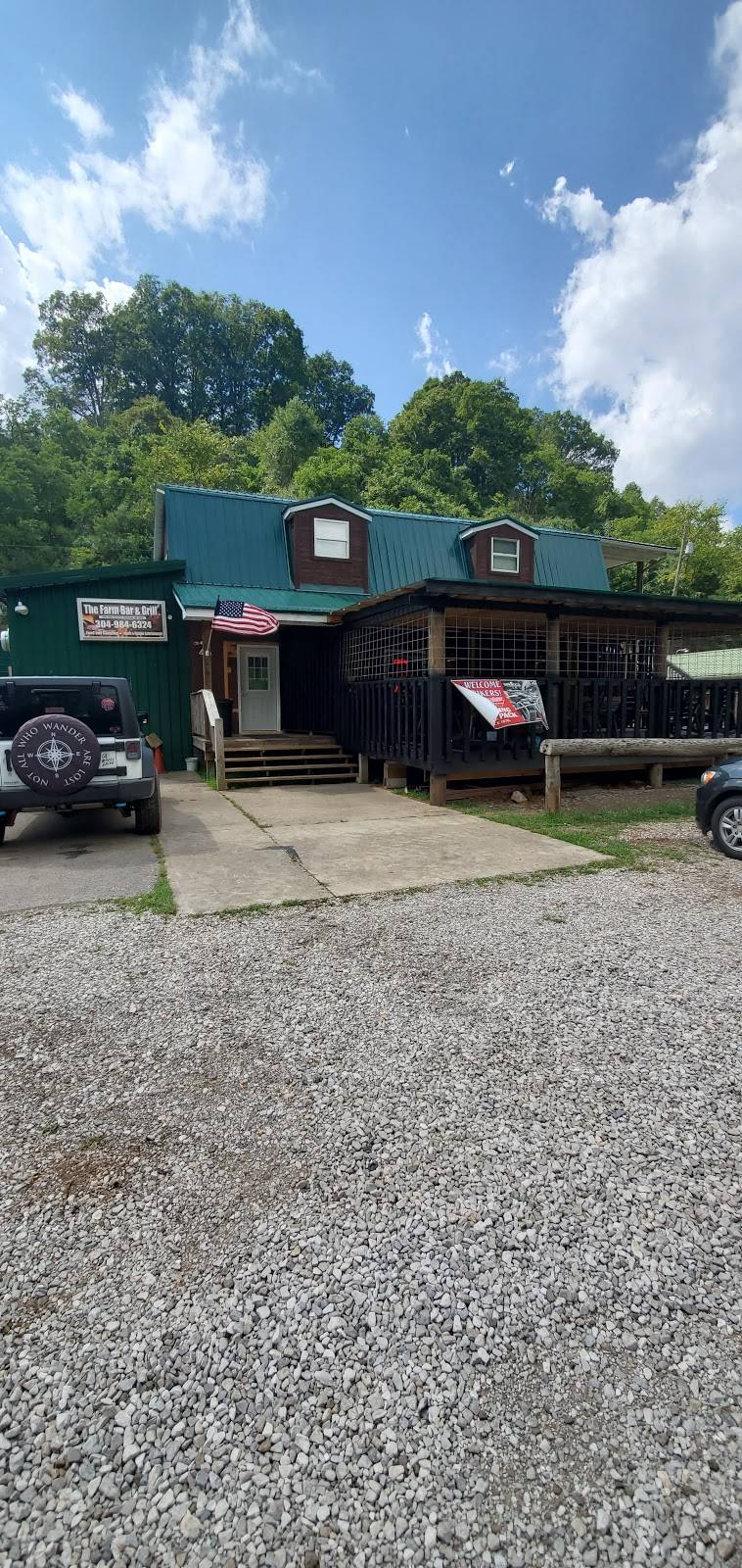 The Farm Bar & Grill | restaurant | 5769 Kellys Creek Rd, Charleston, WV 25312, USA | 3049846324 OR +1 304-984-6324