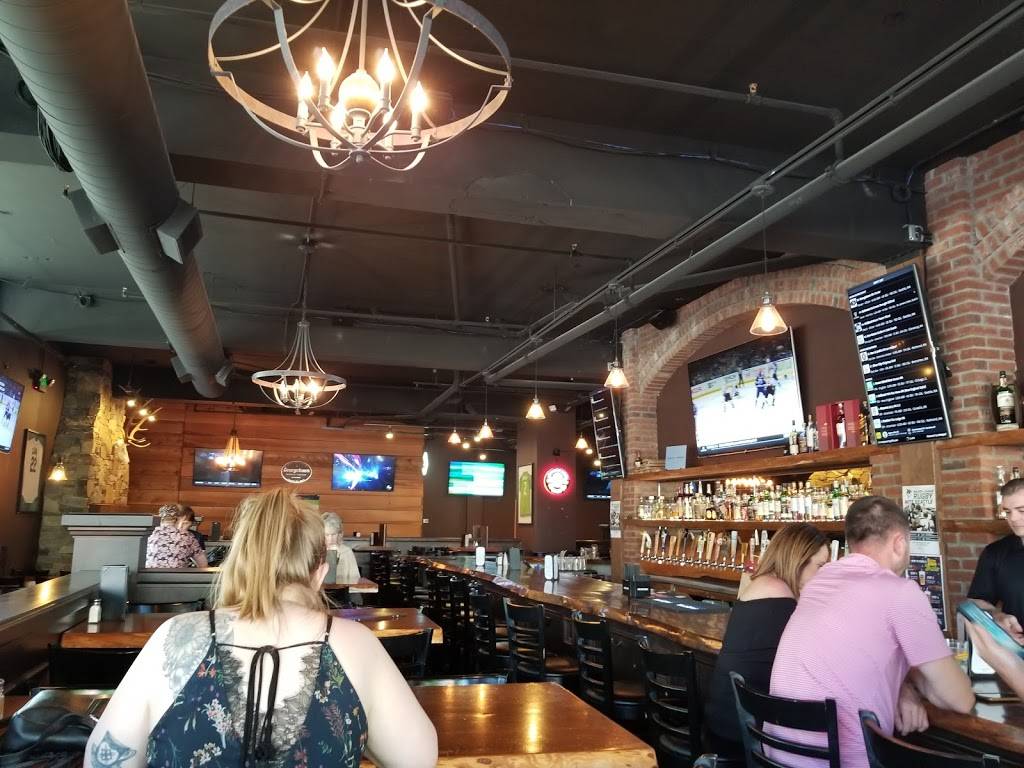 The Lodge Sports Grille | restaurant | 8501 Greenwood Ave N, Seattle, WA 98103, USA | 2064023046 OR +1 206-402-3046