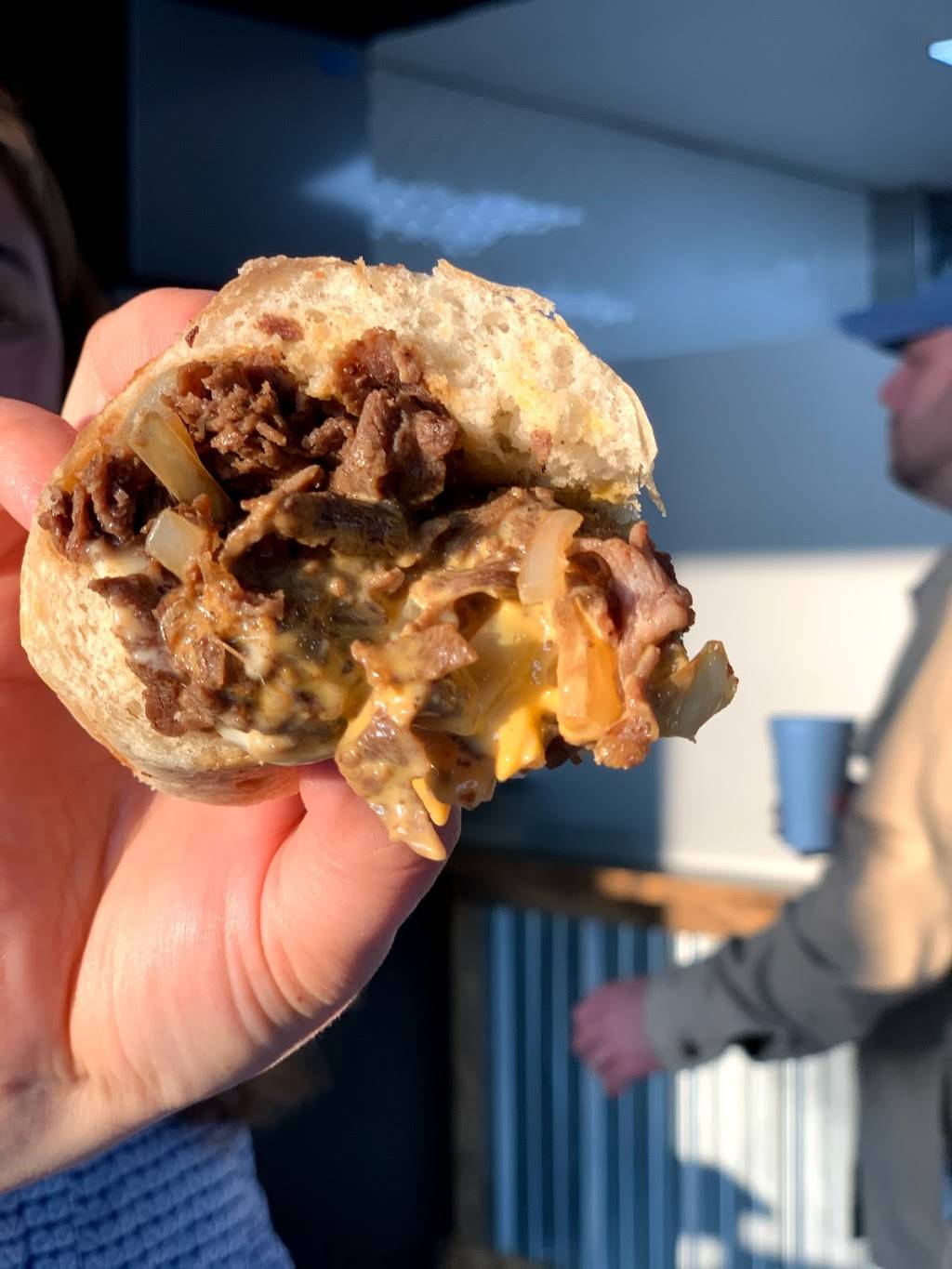 Bulldogs Cheesesteaks | restaurant | 22749 Michigan Ave, Dearborn, MI 48124, USA | 3133951000 OR +1 313-395-1000