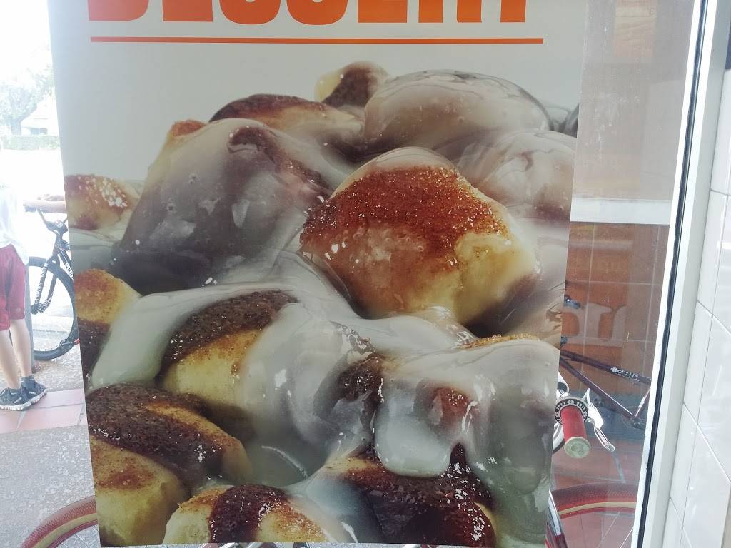 Little Caesars Pizza | meal takeaway | 4100 SW 67th Ave, Miami, FL 33155, USA | 3056617202 OR +1 305-661-7202