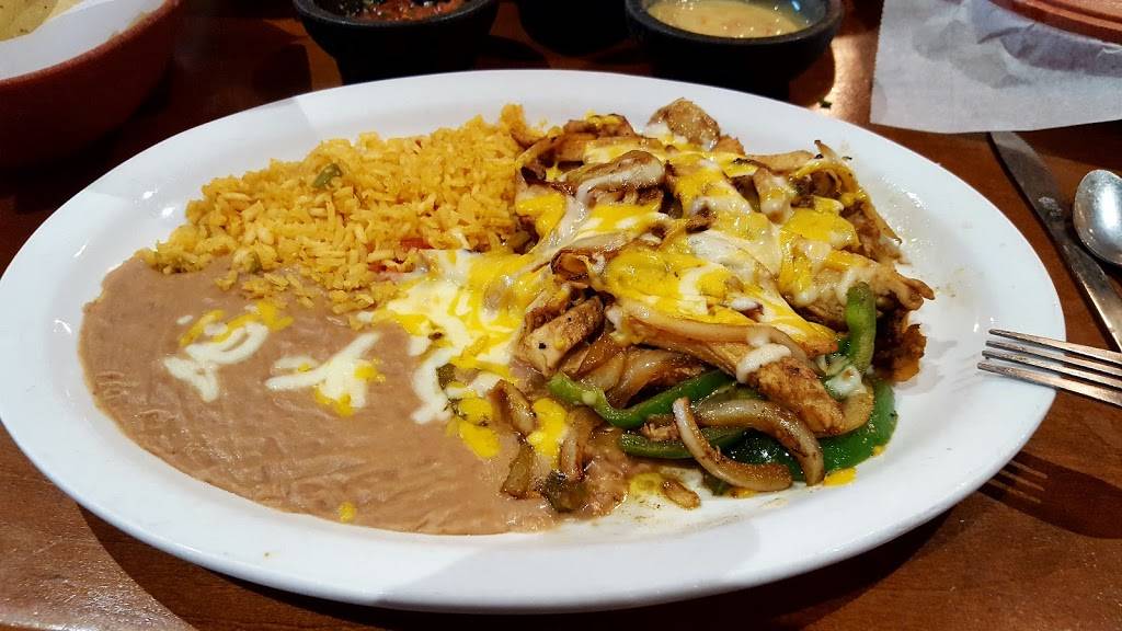 Teds Cafe Escondido | restaurant | 15124 Lleytons Ct #118, Edmond, OK 73013, USA | 4052863676 OR +1 405-286-3676