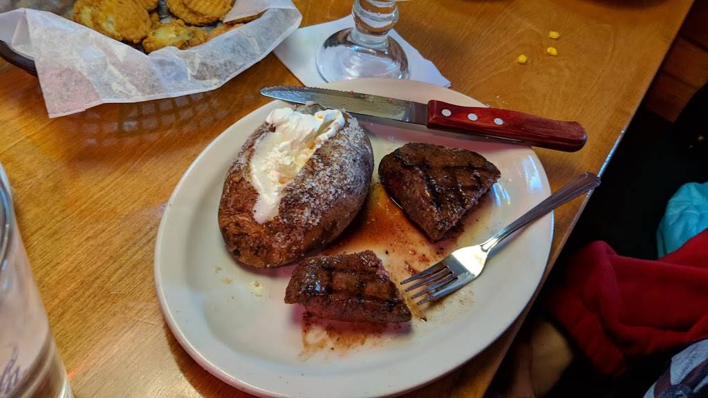 Texas Roadhouse | restaurant | 4200 S Western Ave, Marion, IN 46953, USA | 7655667177 OR +1 765-566-7177