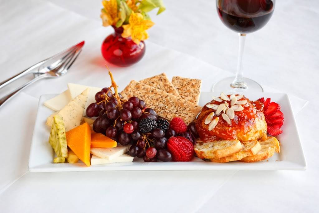 Websters Bistro & Bar | restaurant | 102 Webster St, North Tonawanda, NY 14120, USA | 7162644314 OR +1 716-264-4314