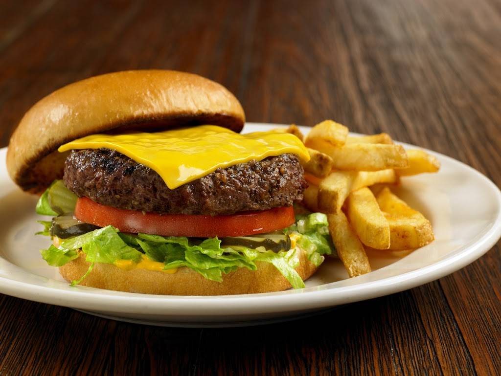 Glory Days Grill | restaurant | 9900 4th St N, St. Petersburg, FL 33702, USA | 7272141623 OR +1 727-214-1623