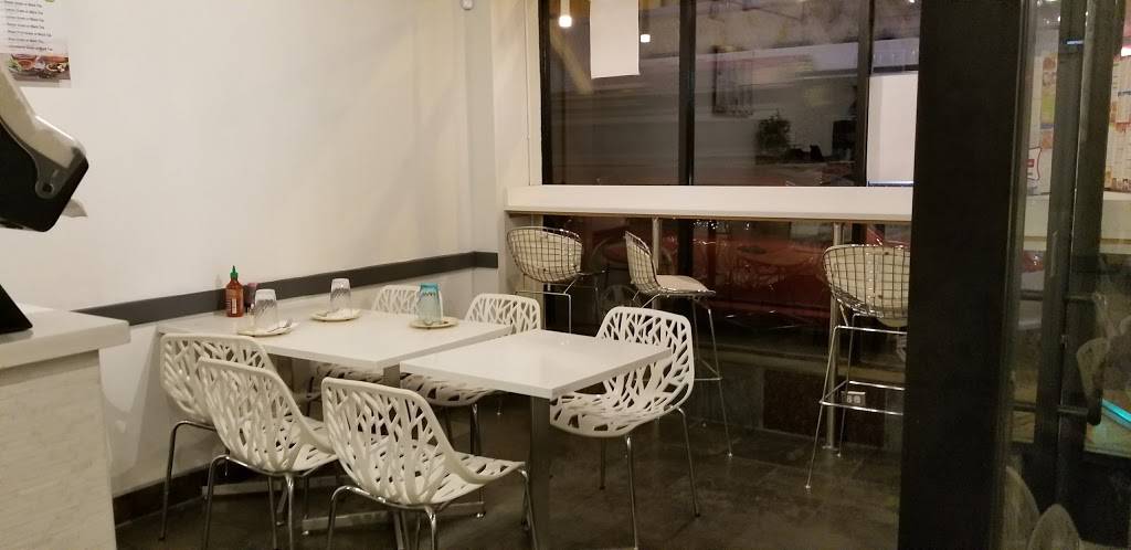 Min Min Asian Cafe | restaurant | 1465 W Irving Park Rd, Chicago, IL 60613, USA | 7732812318 OR +1 773-281-2318