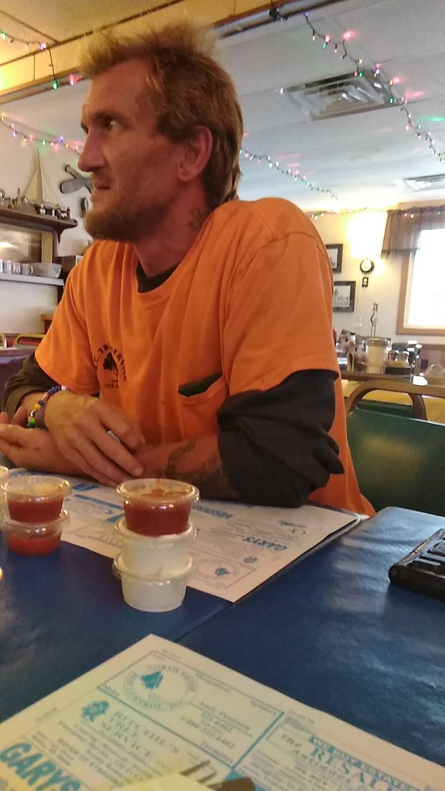 Pine Lake Diner | restaurant | 938 Doster Rd, Plainwell, MI 49080, USA | 2696851174 OR +1 269-685-1174