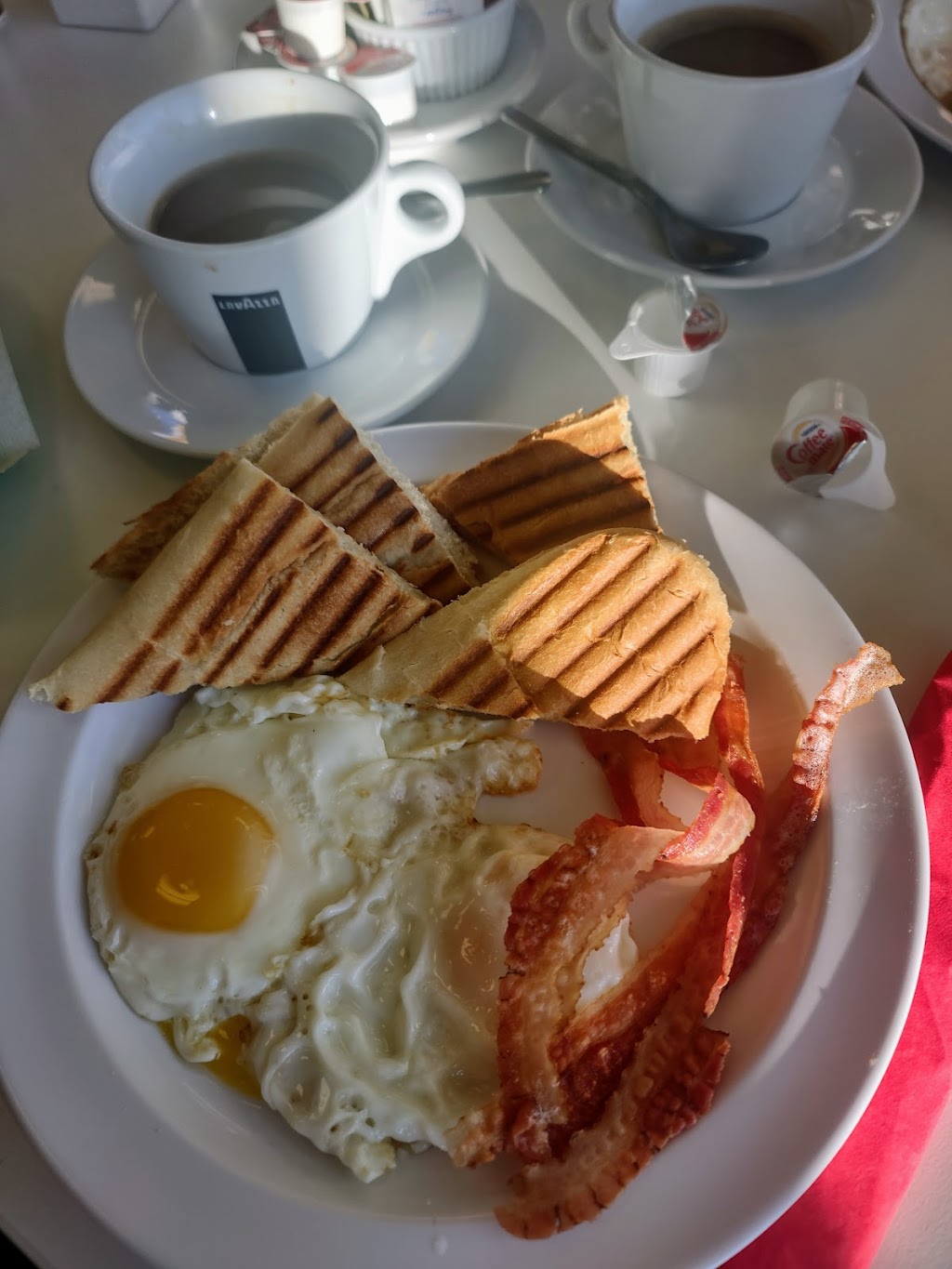 Del Plata Bakery | bakery | 900 N Federal Hwy Suite#104, Hollywood, FL 33020, USA | 9548422094 OR +1 954-842-2094