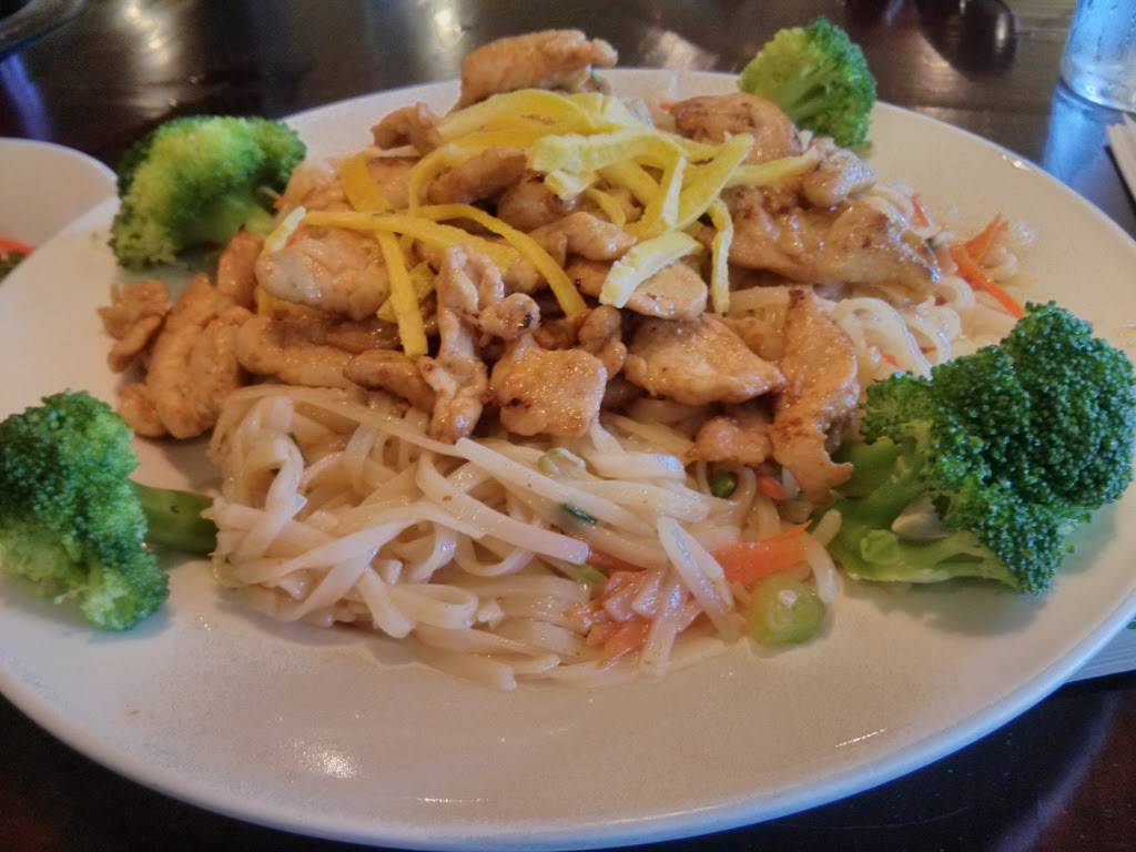 Le-Le M.L.K Restaurant | restaurant | 1012 M.L.K. Jr Way, Tacoma, WA 98405, USA | 2535729491 OR +1 253-572-9491