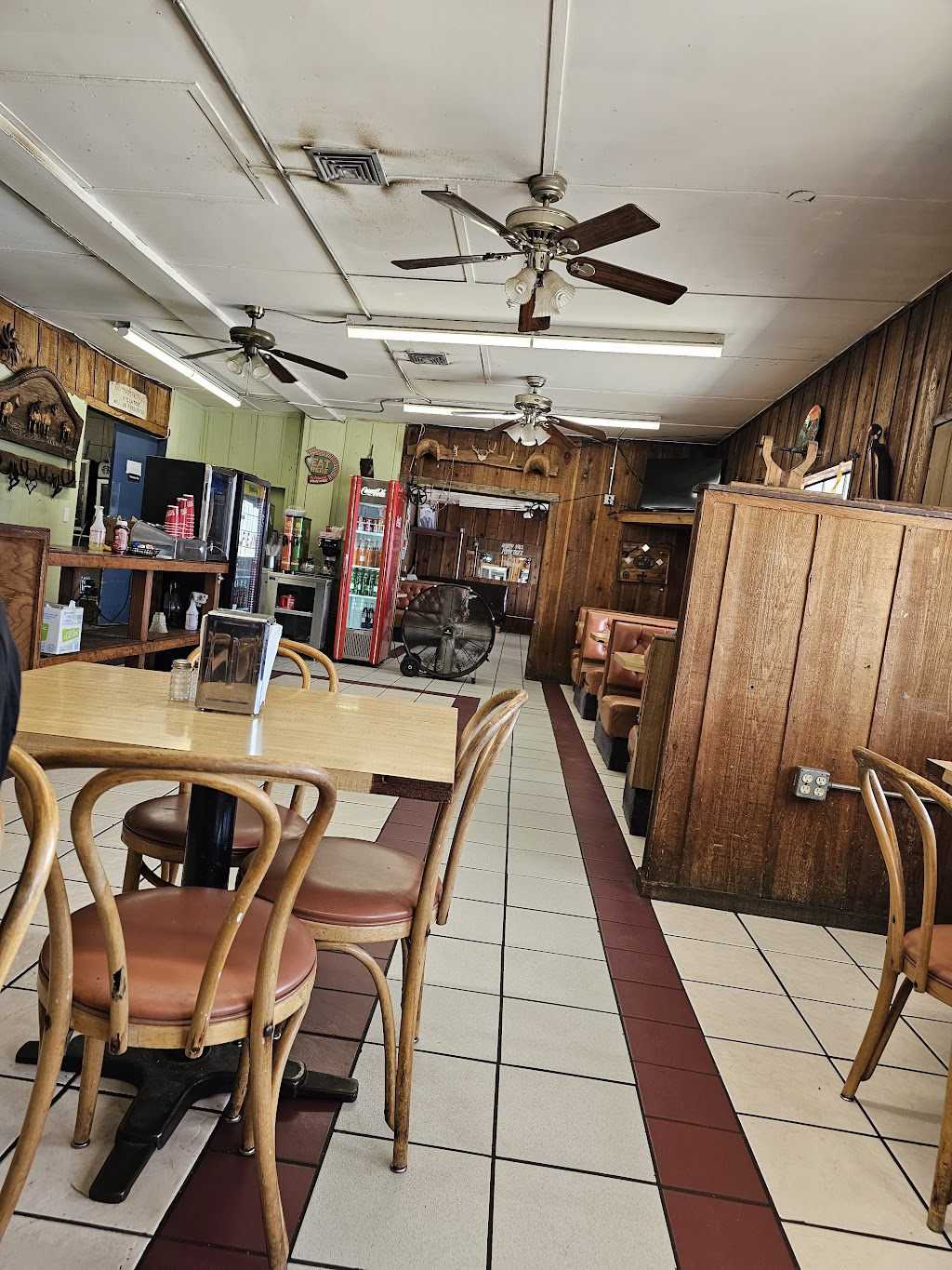 The Tiger Restaurant | restaurant | Fort Hancock, TX 79839, USA | 9152889832 OR +1 915-288-9832