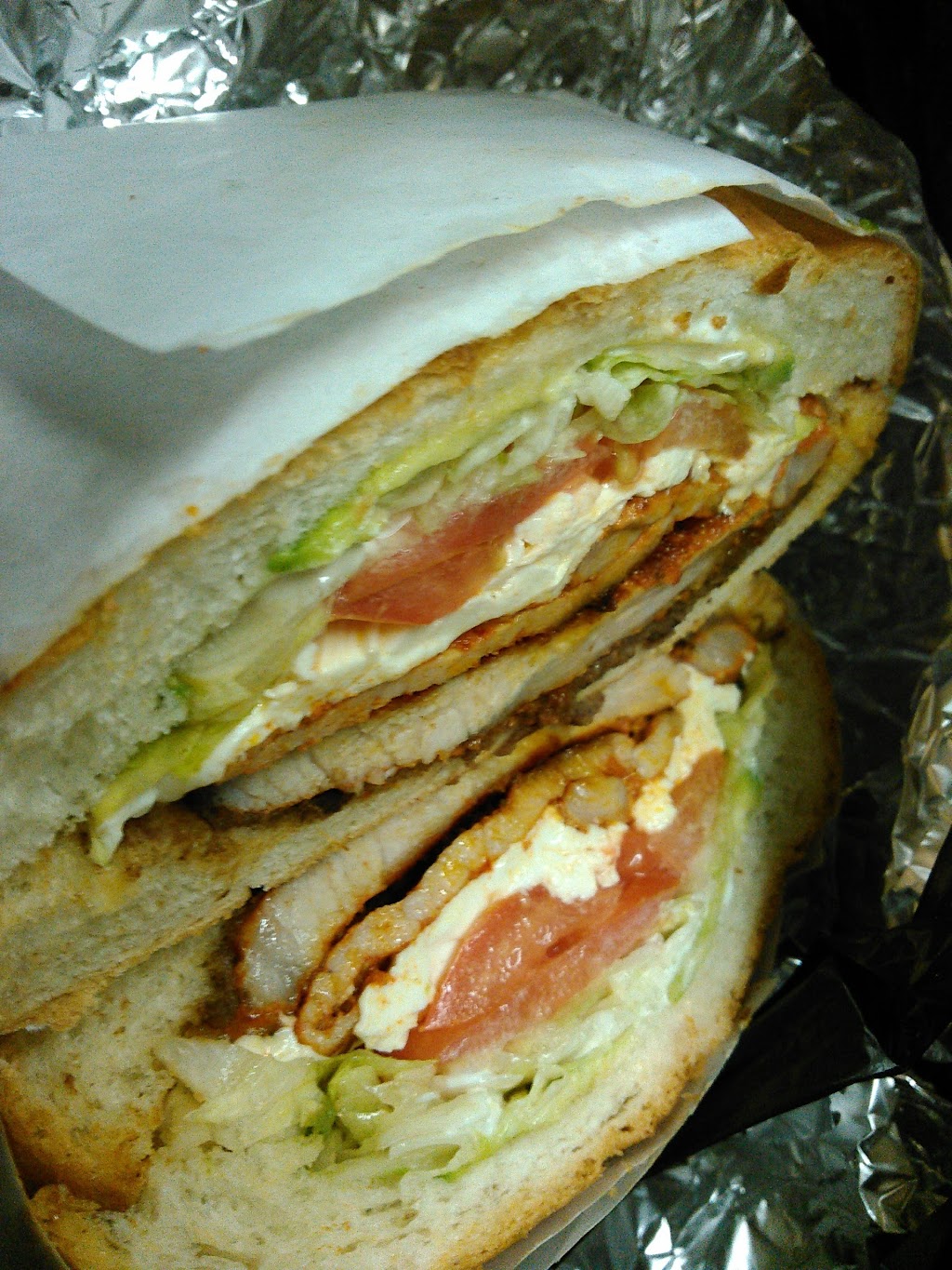 Junction Deli and Grill | restaurant | 4910 Junction Blvd, Queens, NY 11373, USA | 7182714383 OR +1 718-271-4383