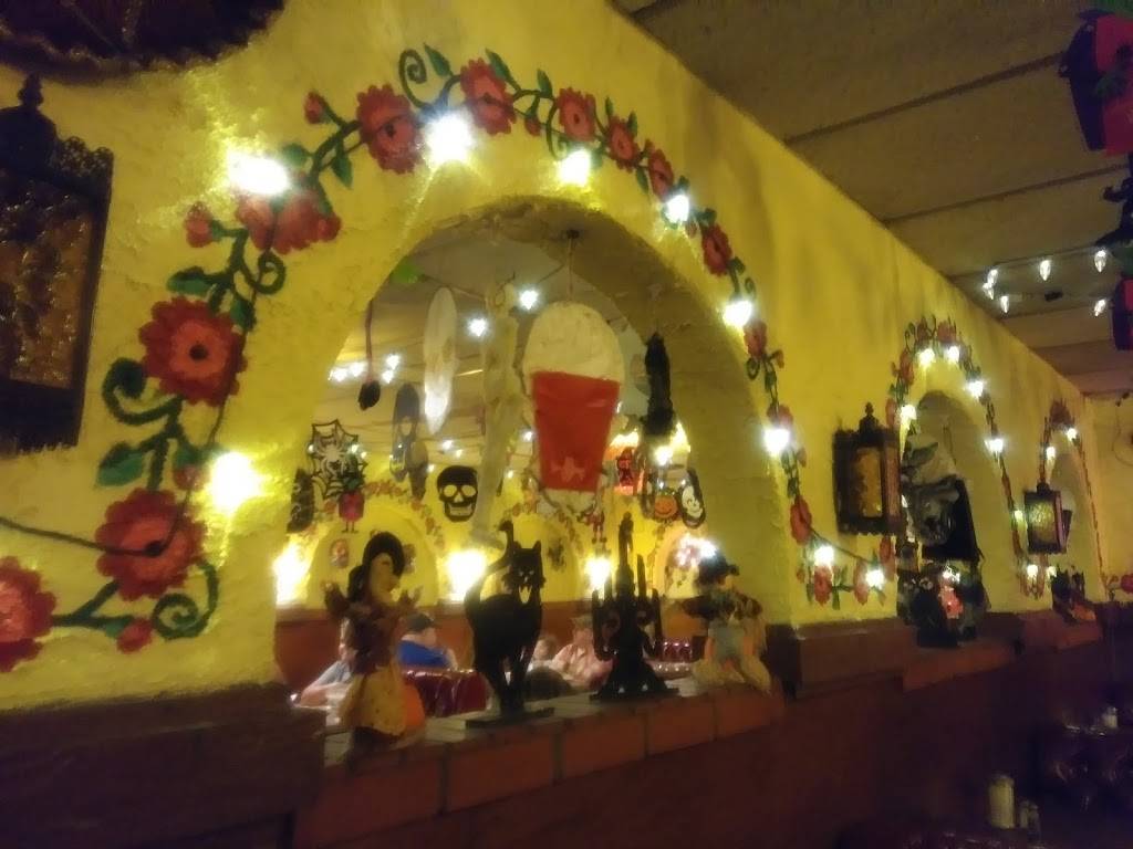 Veracruz Restaurant | restaurant | 9931 Orr and Day Rd, Santa Fe Springs, CA 90670, USA | 5628689188 OR +1 562-868-9188